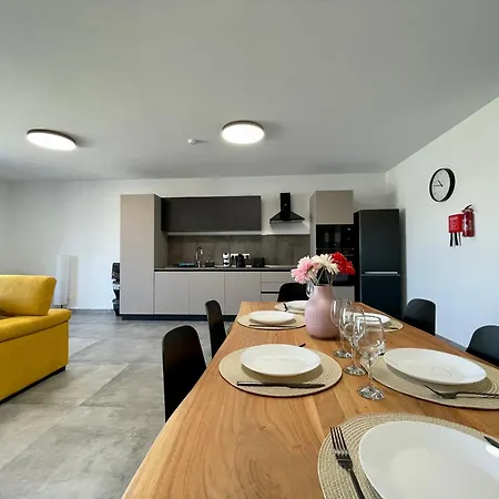 Two Bedroom Highly Finished Apartamento Gzira